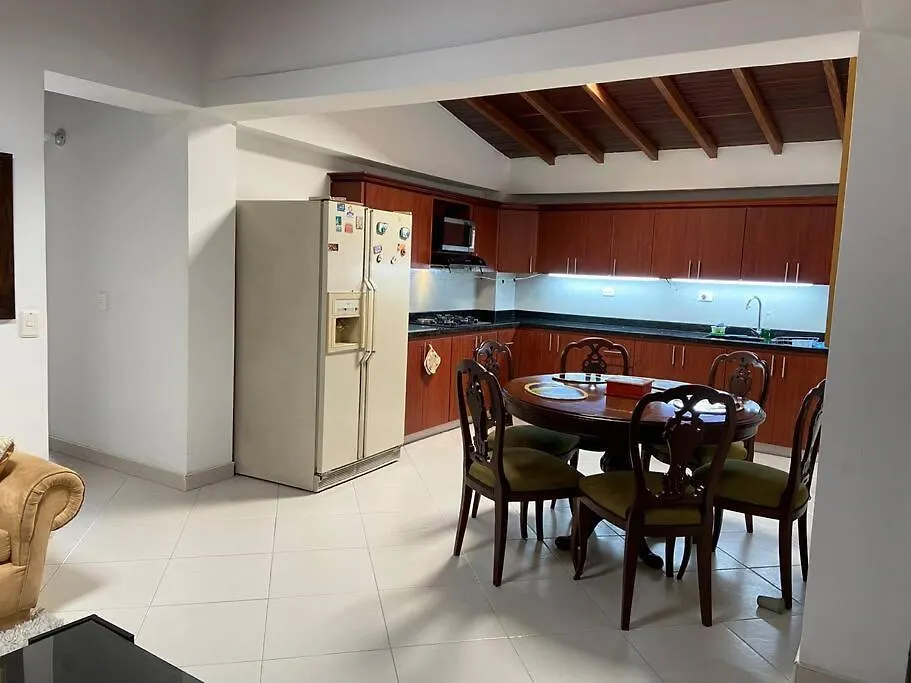 Hermoso Apartamento 3 Alcobas, 8 Huespedes Apartment Medellin 0*,  Colombia